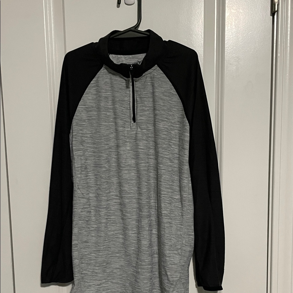 Old Navy Black and Gray Quarter-Zip Pullover